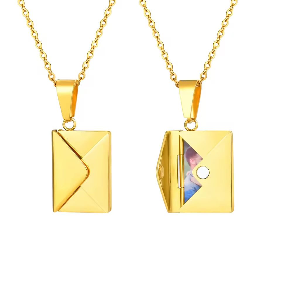 Couple’s Photo Locket Necklace – Personalized Gift from Vnox - WarmLove